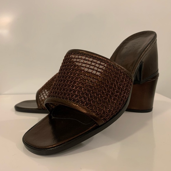 YSL Vintage (never worn) sandals - Picture 2 of 10